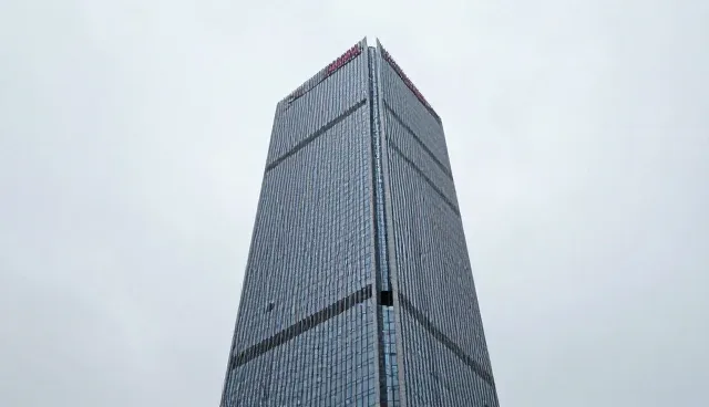 企业信息展示服务的性能表现与适用场景分析